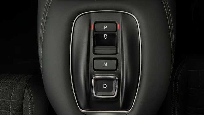 Honda ZR-V e:HEV HONDA ZR-V 2.0 h i-MMD Elegance SUV 5dr Petrol Hybrid eCVT Euro 6 (s/s) (184 ps) 