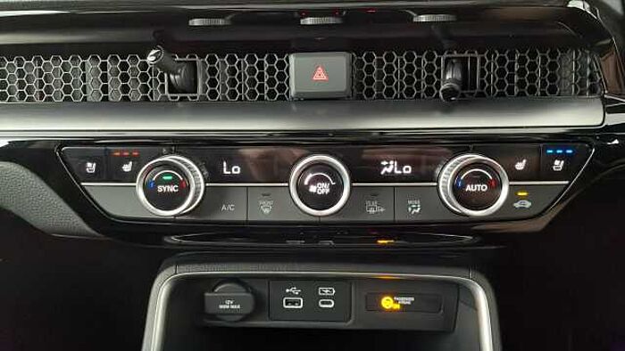 Honda CR-V Hybrid HONDA CR-V 2.0 h i-MMD Advance SUV 5dr Petrol Hybrid eCVT 4WD Euro 6 (s/s) (184 