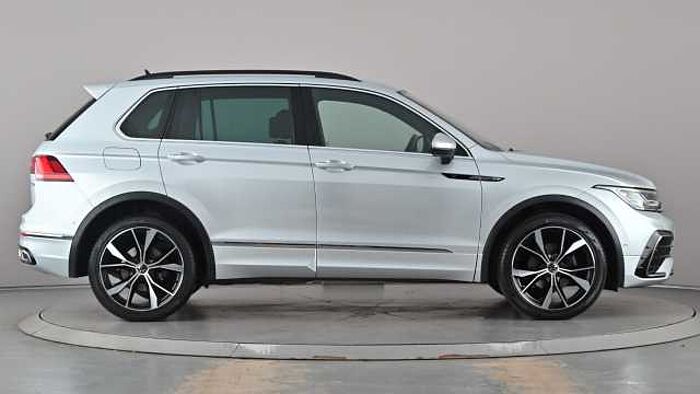 Volkswagen Tiguan VOLKSWAGEN Tiguan 2.0 TDI R-Line SUV 5dr Diesel DSG 4Motion Euro 6 (s/s) (150 ps 