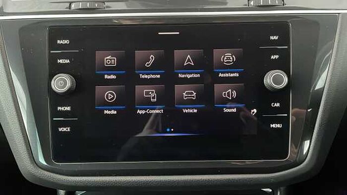 Volkswagen Tiguan VOLKSWAGEN Tiguan 2.0 TDI R-Line SUV 5dr Diesel DSG 4Motion Euro 6 (s/s) (150 ps 