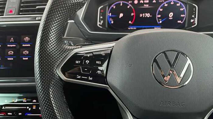 Volkswagen Tiguan VOLKSWAGEN Tiguan 2.0 TDI R-Line SUV 5dr Diesel DSG 4Motion Euro 6 (s/s) (150 ps 