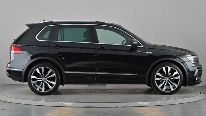 Volkswagen Tiguan VOLKSWAGEN Tiguan 2.0 TDI R-Line Tech SUV 5dr Diesel DSG Euro 6 (s/s) (150 ps) 