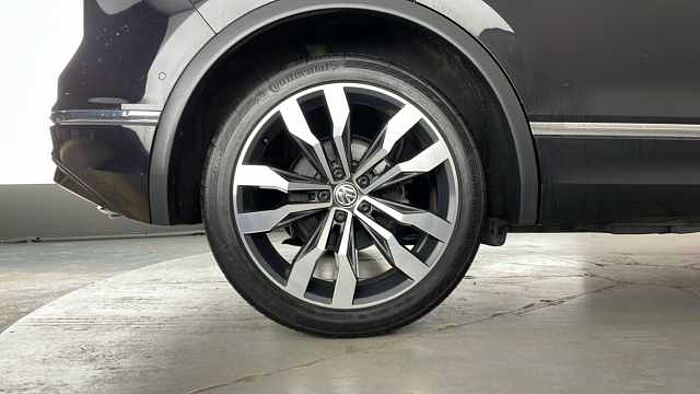 Volkswagen Tiguan VOLKSWAGEN Tiguan 2.0 TDI R-Line Tech SUV 5dr Diesel DSG Euro 6 (s/s) (150 ps) 