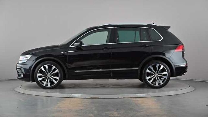 Volkswagen Tiguan VOLKSWAGEN Tiguan 2.0 TDI R-Line Tech SUV 5dr Diesel DSG Euro 6 (s/s) (150 ps) 